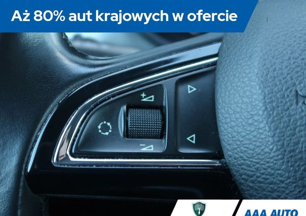 Skoda Superb cena 50000 przebieg: 121229, rok produkcji 2014 z Orzesze małe 326